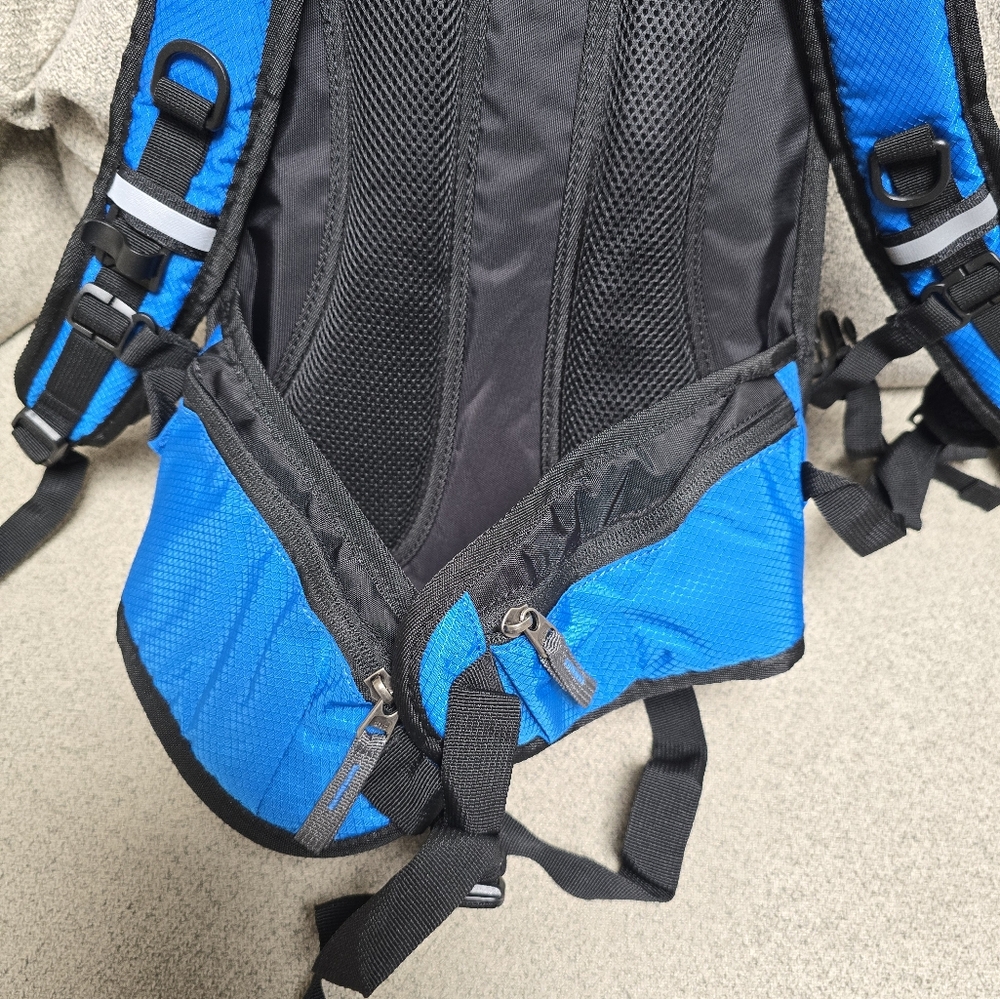 Hydration Backpack - image 4